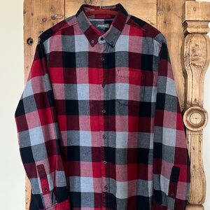 Eddie Bauer Flannel Plaid Shirt Mens Large L Red Black Gray Like New 100% cotton